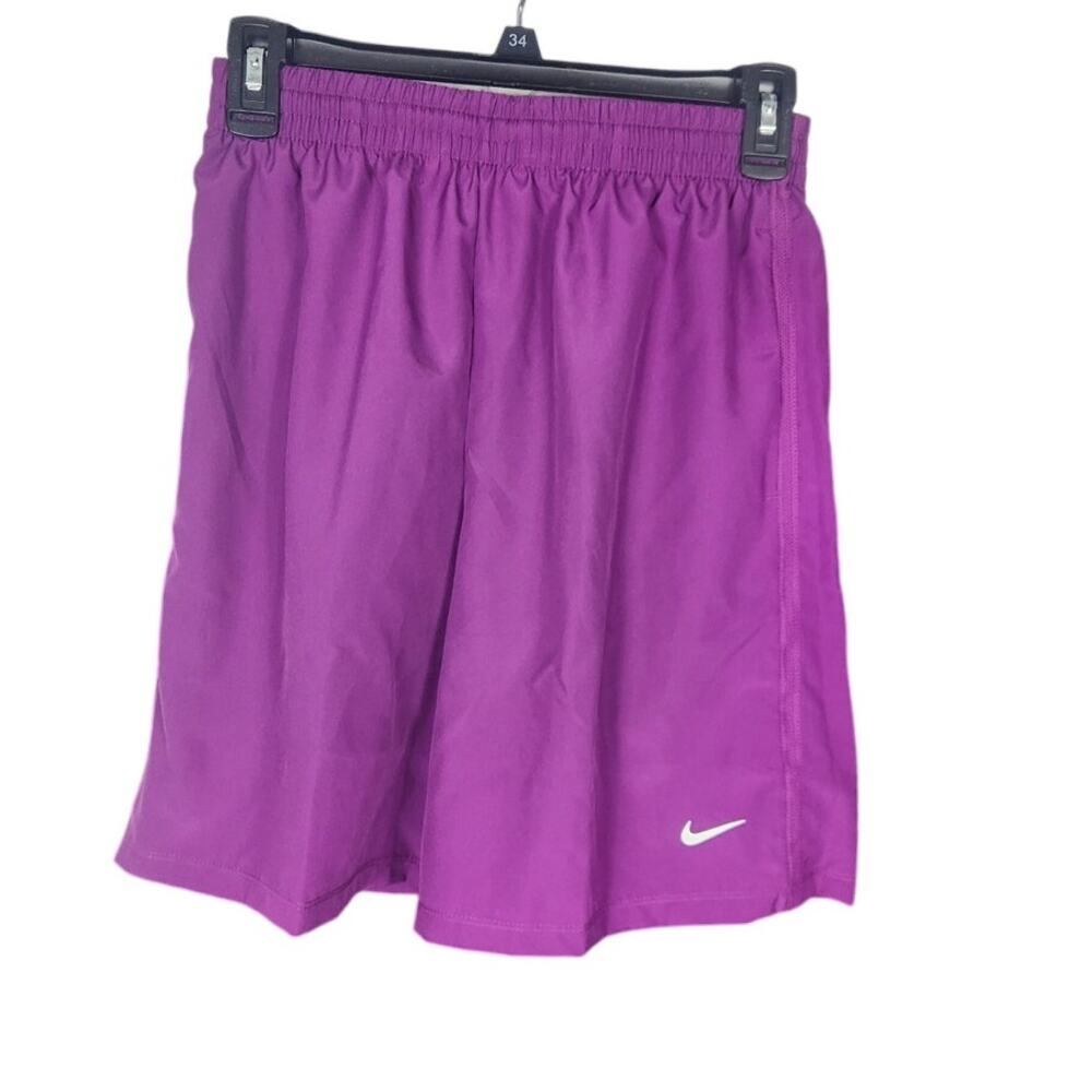 Nike Training Shorts NWT boy's XL